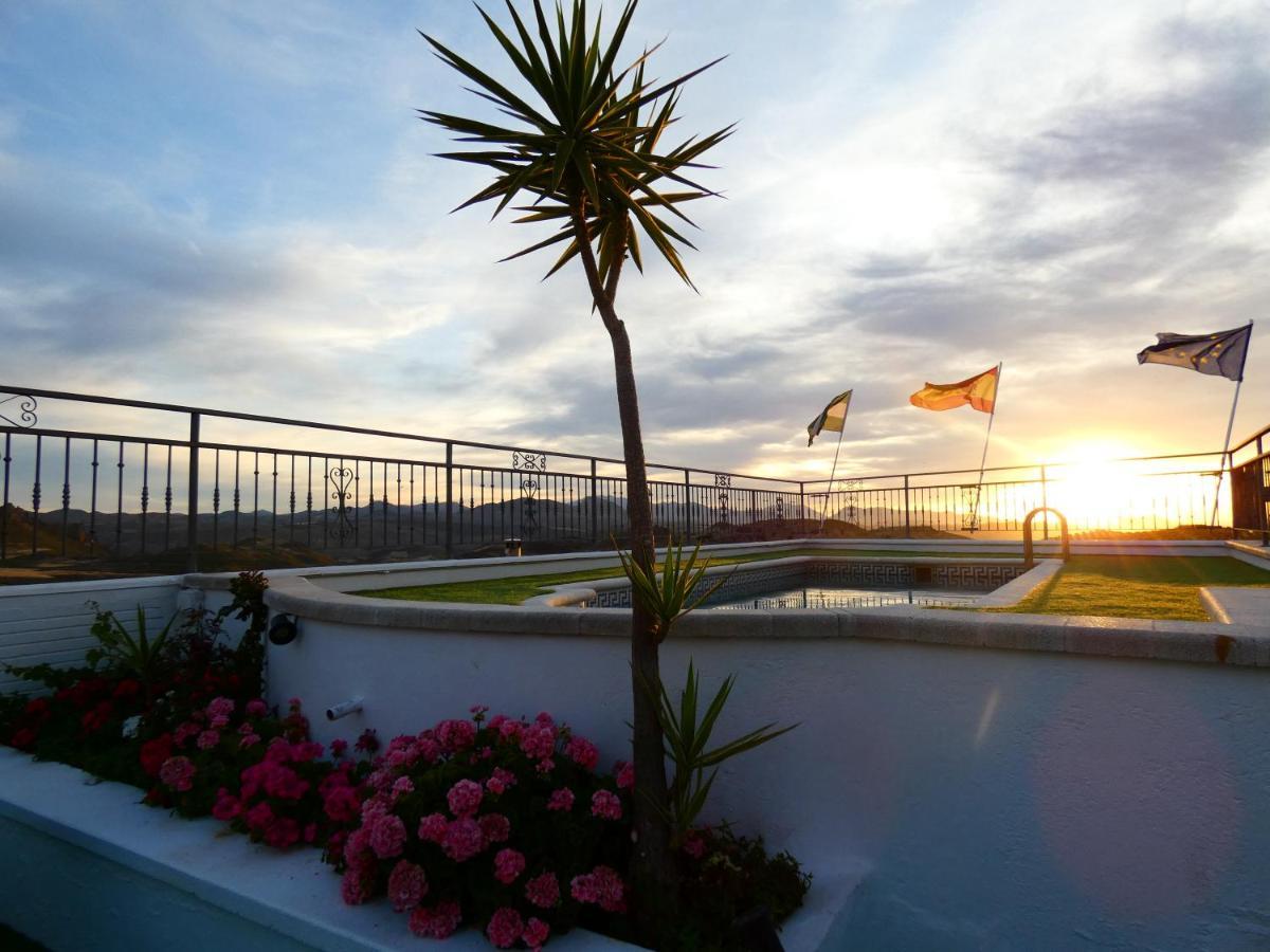 Hotel Sierra De Huesa Eksteriør billede